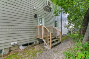 856 Notre-Dame St 103, Russell